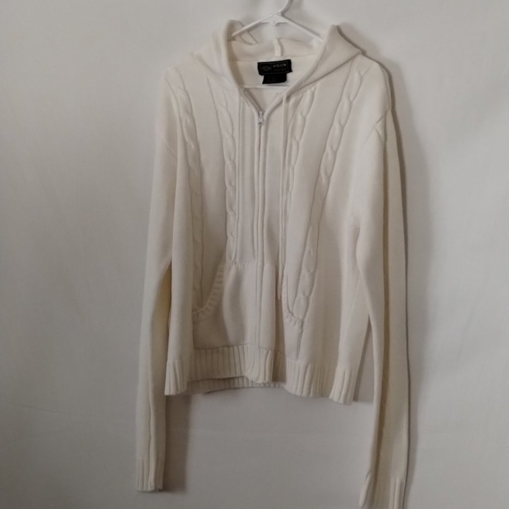 VISION SPORTS WEAR WOMEN ZIP UP LONG SLEEVE SWEATER W/ HOOD.